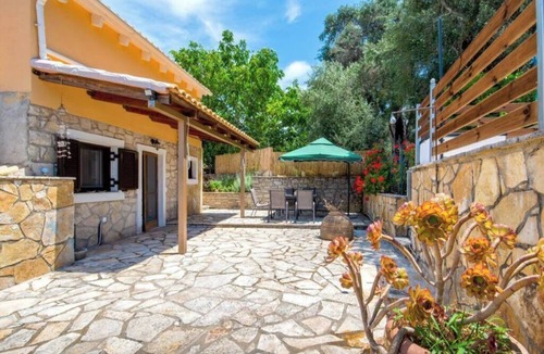 Katsimatika House | Holiday Home 'Ria Sweet Home Paxos' with Private Terrace, Private Garden and Wi-Fi