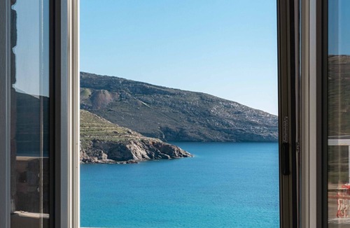Ganema House | Holiday Home 'Villa Ganema 1' with Private Terrace, Wi-Fi and Air Conditioning