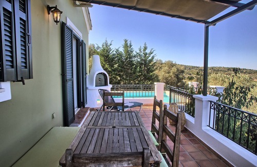 Kavallos House | Holiday Home 'Villa Ostria' with Sea View, Private Pool and Wi-Fi