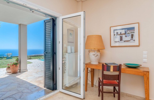 Steniai House | Holiday Home 'Villa Oliva - Majestic Views' with Private Pool, Private Terrace and Wi-Fi