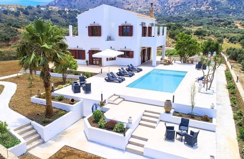 Mathes House | Holiday house Yeoryioupolis Kriti for 1 - 17 persons with 5 bedrooms - Holiday home