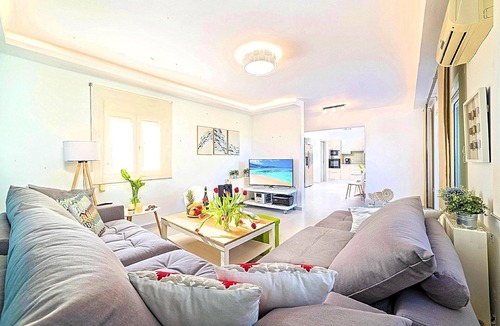 Dramia House | Holiday house Yeoryioupolis Kriti for 1 - 15 persons with 5 bedrooms - Holiday house