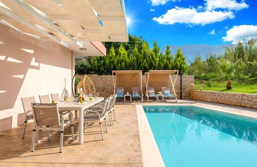 Kavros House | Holiday house Yeoryioupolis Kriti for 1 - 12 persons with 3 bedrooms - Holiday house