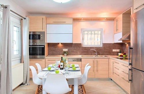 Paralia Kourna House | Holiday house Yeoryioupolis Kriti for 1 - 24 persons with 6 bedrooms - Holiday home