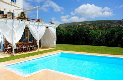Kato Fellos House | Holiday house Andros for 1 - 8 persons with 4 bedrooms - Holiday home
