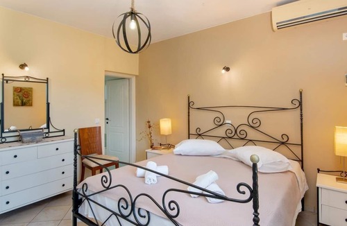 Makratika House | Holiday house Gaios for 1 - 6 persons with 3 bedrooms - Holiday home