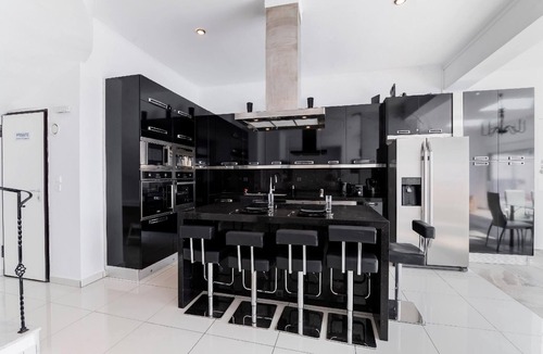 Gennadi House | Holiday house Gennadi for 1 - 10 persons with 4 bedrooms - Holiday house