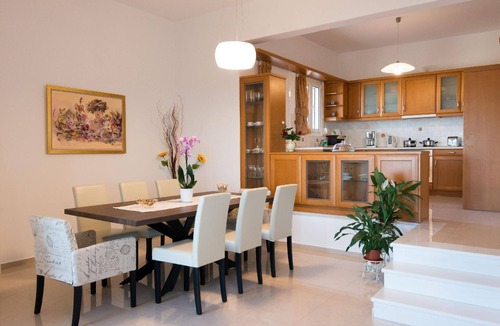 Dilofo House | Holiday house Giannoudi for 1 - 8 persons with 4 bedrooms - Twin house