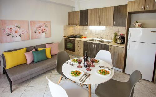 Nea Peramos Apartment | Holiday House Ioanna 2 - Loft