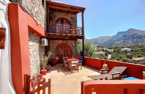 Mavrikiano House | Holiday house Plaka for 1 - 4 persons with 2 bedrooms - Twin house