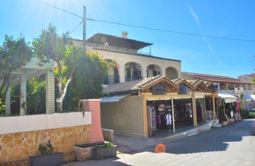 Agios Gordios Apartment | Holiday Studio Apartments yannis on the beach of Agios Gordios in Corfu