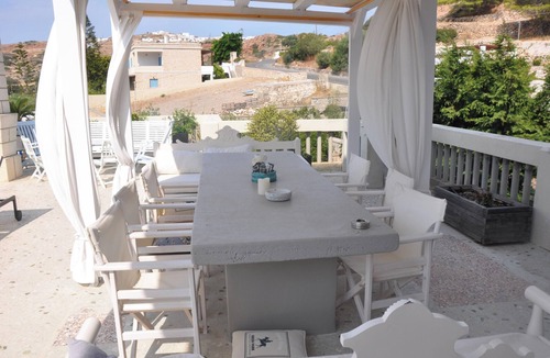 Psathi Apartment | Homerez - Apartment with sea view in Psathi - 90 m² - Comfort