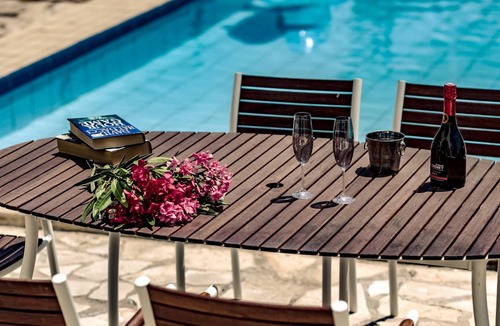 Agrilia Villa | Homerez - Villa for 4 ppl. with swimming-pool, garden and terrace at Agrilia