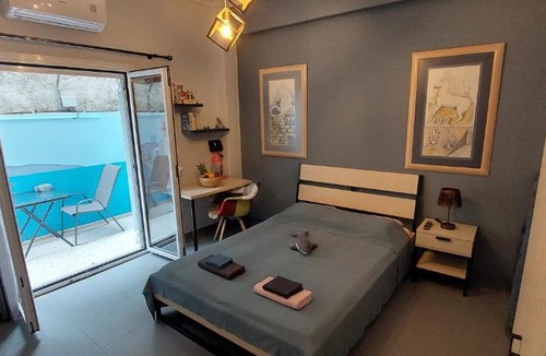 Ampelokipoi Apartment | HoneyBee 3 - Cozy studio in the center of Athens