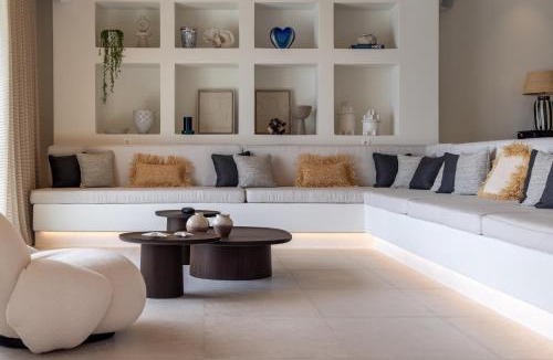 Agios Stefanos Villa | Horizon Majesty Villas