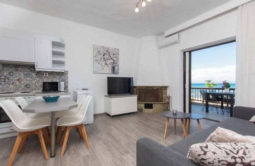 Pefkochori Apartment | Horizon Seafront Pefkochori