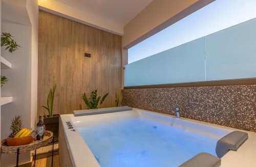 Lambi Apartment | Hot Tub - 5 min to Beaches - Netflix - Full Kitchen