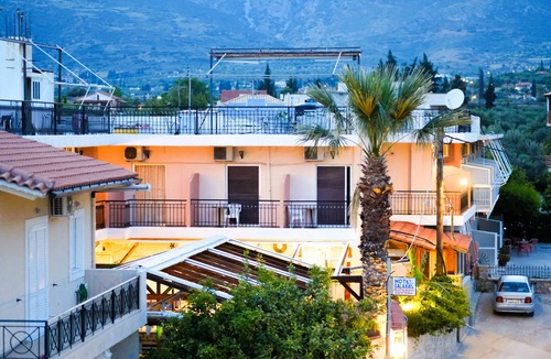Sarakiniko Apartment | Hotel Galaxias