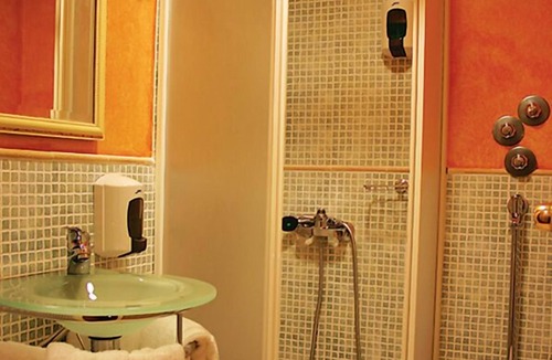 Loutraki-Agioi Theodoroi Hotel | Hotel Kosmopolit