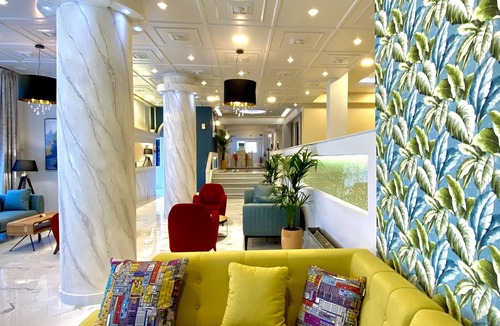 Ipsos Hotel | Hotel Paloma Blanca