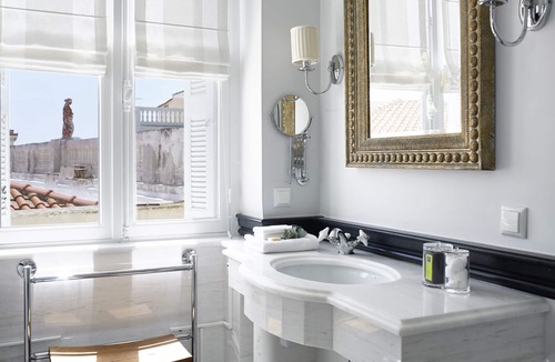 Ermoupoli Hotel | Hotel Ploes