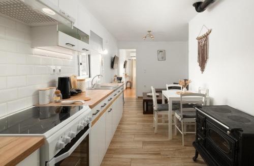 Steniai House | Houlia home διαμερίσματα με δωρεάν χώρο στάθμευσης