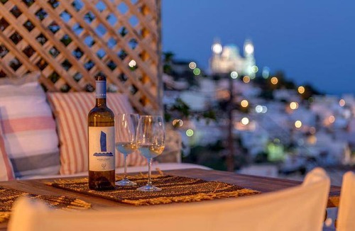 Ano Siros House | House ∙ 2 bedrooms ∙ 4 guests