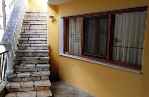 Petaleia Apartment | House Grigoris Tsigros