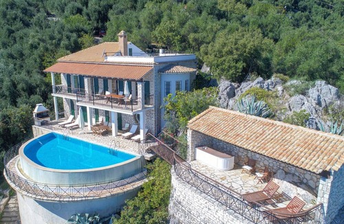 Katavolos Villa | House On The Rocks in Nisaki