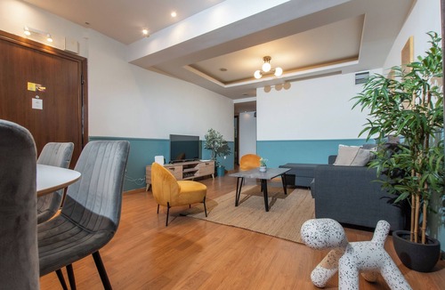 Thessaloniki City Centre Apartment | Houseloft Cosmopolitan Comfort