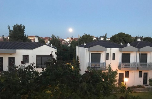 Nea Fokaia Apartment | Housing Pefkos II