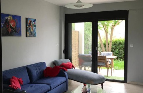 Nea Fokaia Apartment | Housing Pefkos II