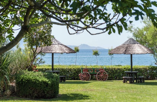Pigadia Villa | Hydra Bay Resort Vip Beach Villas - up to 50 guests