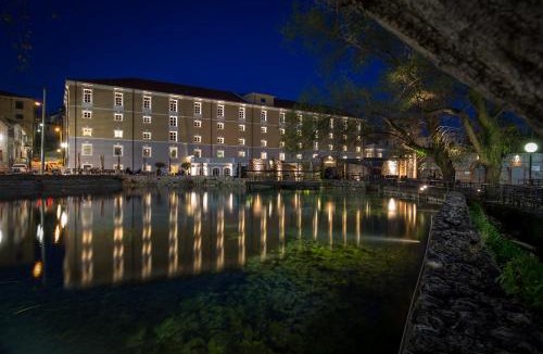 Drama Hotel | Hydrama Grand Hotel