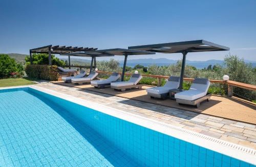 Koropi Hotel | Iakovakis Suites & Spa