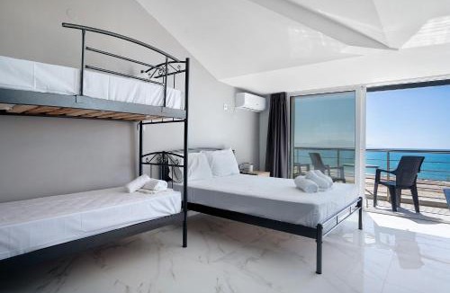 Pidima Kyras Apartment | Iguana studio 18
