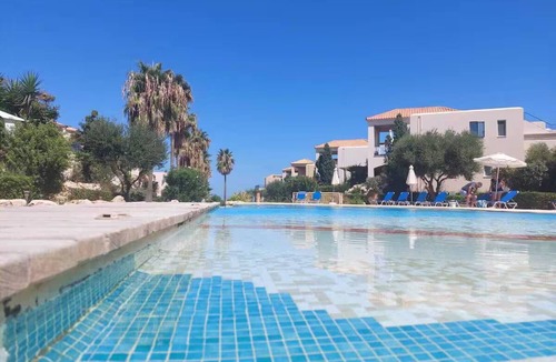 Pyrgos Psilonerou Villa | Infinity Night Villa