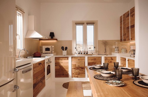 Milos Villa | infinity seafront villa