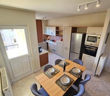 Zipari Apartment | Infinity V - Spacious Family Apartment in Kos