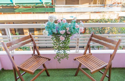 Neapoli Apartment | Inspired Townhouse Bright, Chic & Cozy