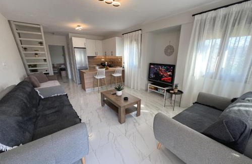 Nea Fokaia Villa | Ioannis Villa