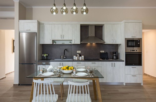 Korfalonas House | Iris holiday house is brand new, equipped with all the modern amenities!