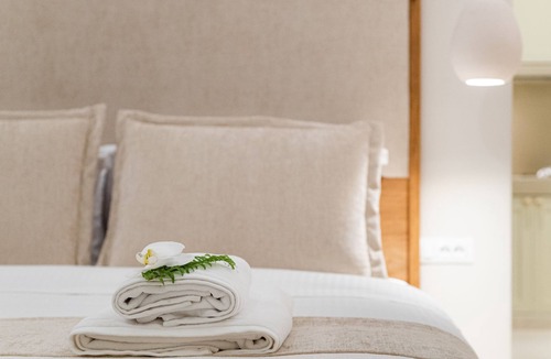 Andros Town House | Iris Suite by Casa Di Fiori Andros Suites
