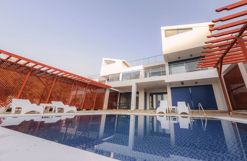 Agia Pelagia Chlomou Villa | Jackson Villas