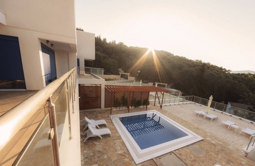 Agia Pelagia Chlomou Villa | Jackson Villas