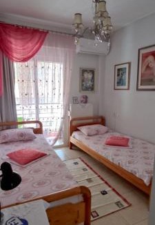 Volos City Centre House | John's Home, δωμάτια σε οικογενειακό Διαμέρισμα, Συγκατοίκηση