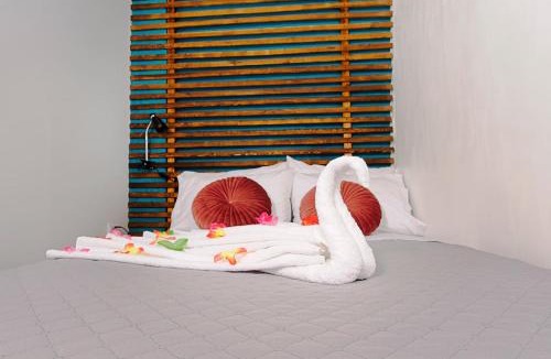 Kalamata House | JOY'S HOME