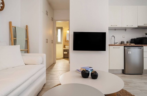 Agia Anna Apartment | Julie's luxury apartment