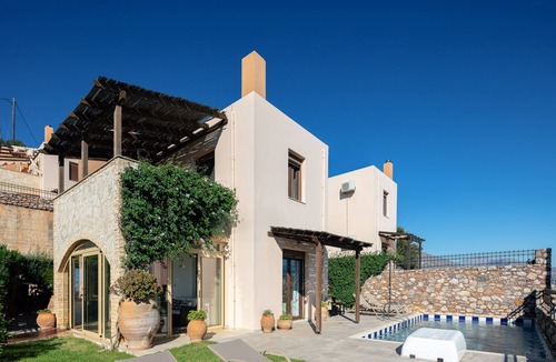 Agios Vasileios Villa | Julie Villa, Walking distance to restaurants & shops, short drive to beaches