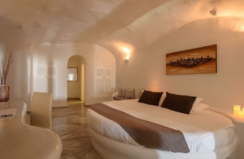 Imerovigli House | Junior Suite at Pegasus Suites & Spa